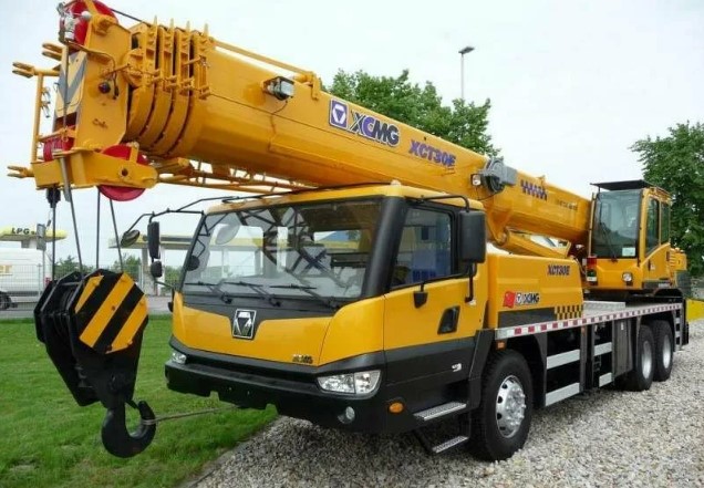 Автокран XCMG XCT30S: особенности и преимущества модели на 30 тонн