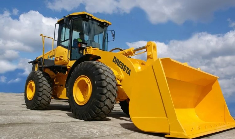 Фронтальные погрузчики: описание техники и ее преимущества