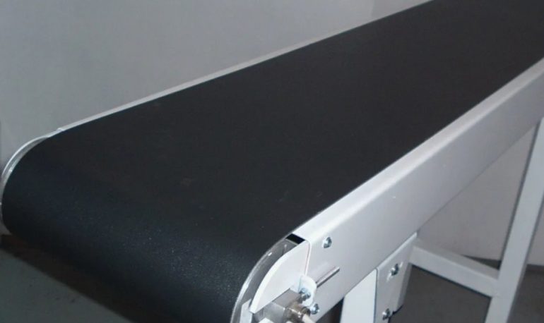 Конвейерные ленты в различных отраслях промышленности: специфика применения