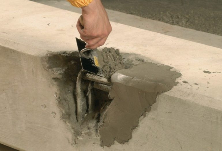 Как выбрать ремонтную смесь для бетона в зависимости от типа повреждения