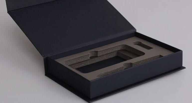 Дизайн ложемента как часть бренда: когда упаковка продаёт